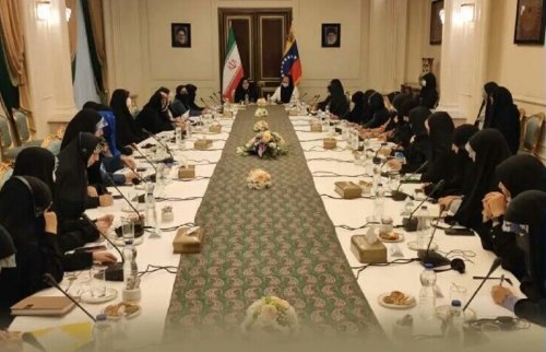 Venezuela 1st lady meets Iran’s VP for women affairs, activists