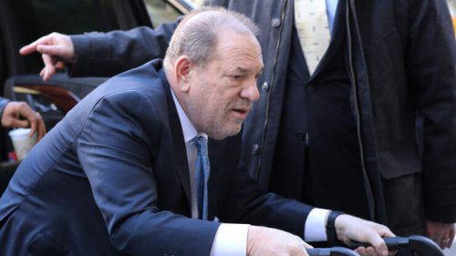 Harvey Weinstein Teeth / Harvey Weinstein S Lawyer Claims He Is Losing Sight And Teeth Behind