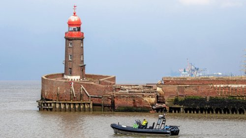 Bremerhaven: Mole sackt ab – Leuchtturm droht einzustürzen