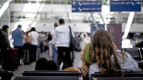 Flughafen-Chaos: „Muss mindestens fünf Stunden einplanen“
