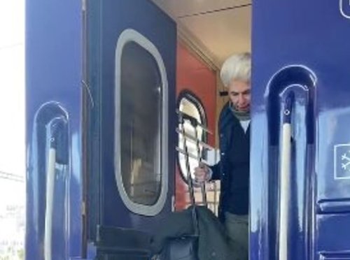 Ohne Maske im Zug: Shitstorm gegen Strack-Zimmermann