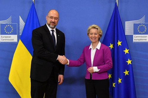 USA fordern EU auf, der Ukraine endlich Geld zu überweisen
