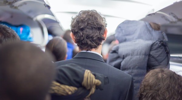 7 Hacks for Tall Air Travelers