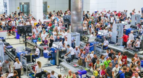 Air Travel Is Chaos Right Now—You Can Salvage Your Summer Flight Plans With These Pro Tips