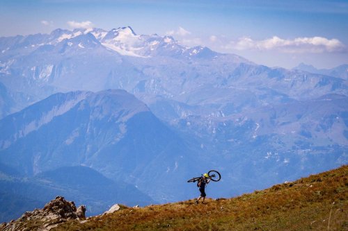 Five things I learnt riding a hardtail across the Alps