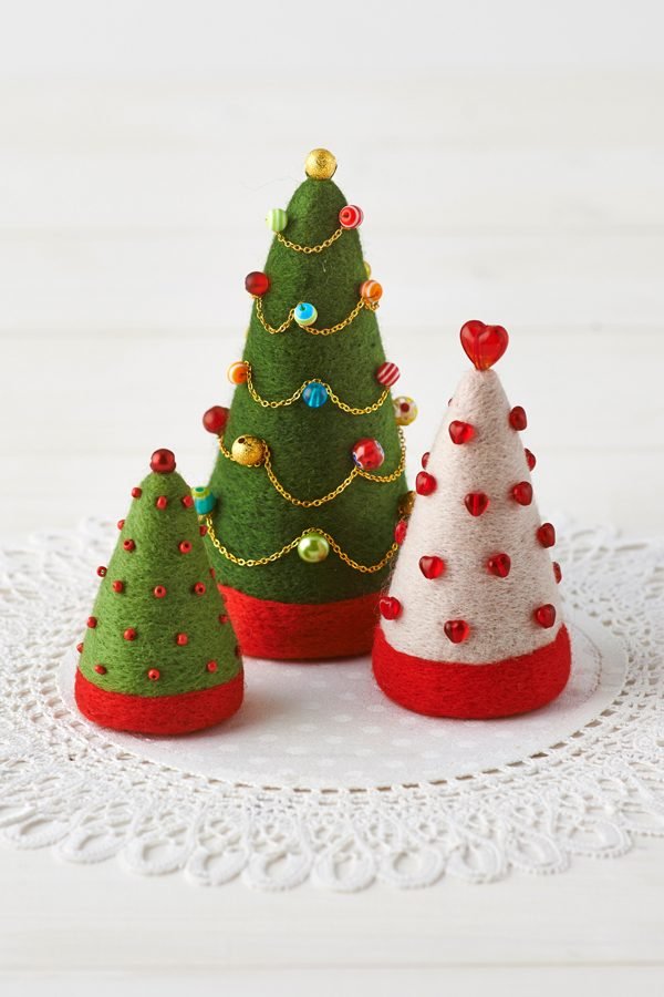 How to make needle felted Christmas ornaments