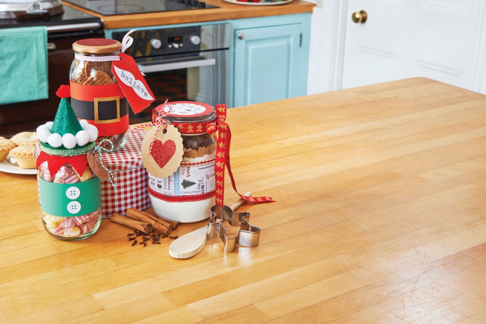 DIY Christmas jars