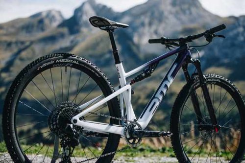 New BMC Fourstroke gets self-dropping dropper seatpost and updated frame