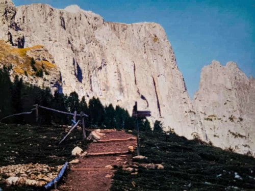 Unsere Wanderung auf den Schlern: Ein Abenteuer zwischen goldenen Lärchen und erstem Schnee