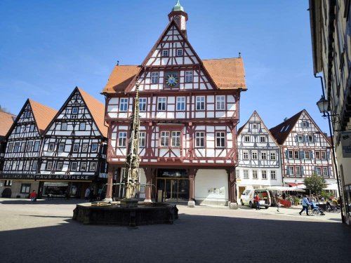 Bad Urach entdecken: Wo Geschichte auf Natur trifft