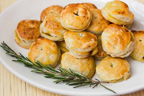 Autumnal caramelized onion and pumpkin puff pastry pockets