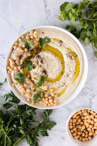 This One Trick Helps You Make the Smoothest Hummus From Canned Chickpeas
