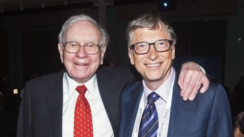 The 1 Book Bill Gates and Warren Buffett Say You Should Read to Succeed