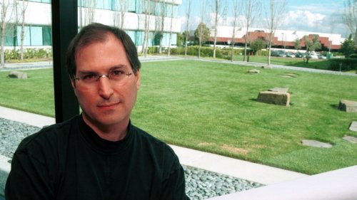 22 Years Ago, Steve Jobs Said 1 Thing Separates People Who Achieve From Those Who Only Dream