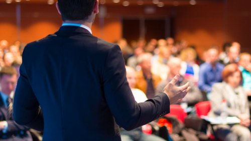 Cognitive Psychologists Say Overcoming This One Bias Leads to Public Speaking Success