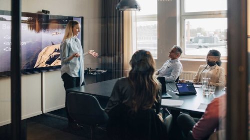 5 Ways to Elevate Your Presentation Skills and Command the Room