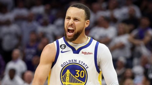 His Teammate Got Ejected for Cursing at a Referee. Steph Curry's Response Is a Brilliant Lesson in Emotional Intelligence