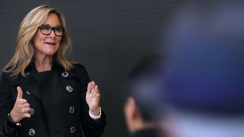 It Took Apple Executive Angela Ahrendts 1 Sentence to Drop the Best Career Advice You'll Hear Today