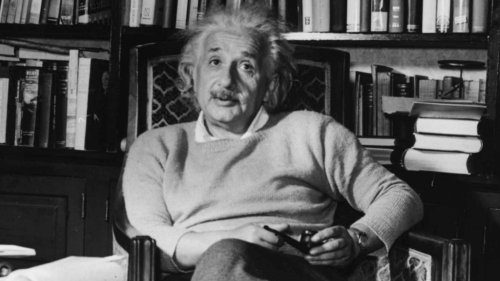 The Scientist Who Studied Einstein's Brain Learned That These 5 Factors Make You Smarter