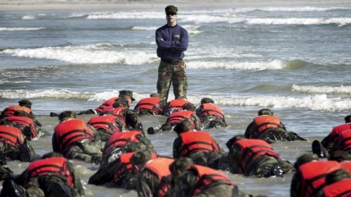 Navy SEALs Use This 7-Step Process to Achieve Any Goal. You Can Too