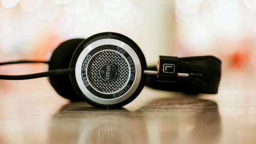 10 Podcasts That Will Make You Smarter