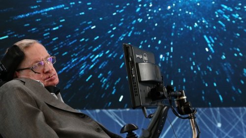 17 Stephen Hawking Quotes That Will Inspire You (and Leave You Dreaming of the Stars)