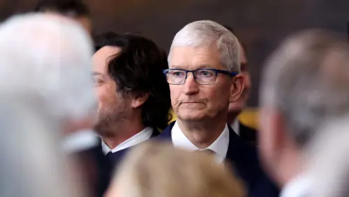 Tim Cook’s Smart Response to Trump’s Tariffs Is a Lesson In Navigating Turbulent Circumstances