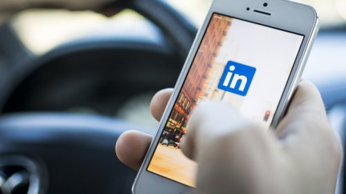 3 Mobile Apps That Will Improve LinkedIn Networking with One Swipe