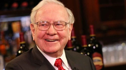 Warren Buffett and 26 Other Successful Leaders Share Their Best Piece of Advice for New Graduates