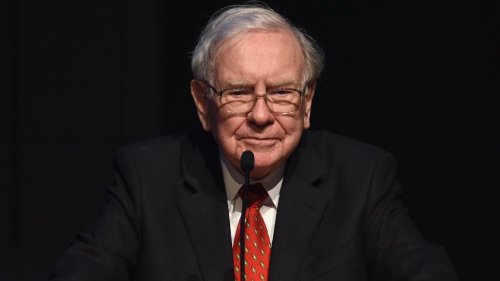 Warren Buffett Says Anyone Can Achieve Success by Following 1 Simple Rule He Calls the Buffett Formula