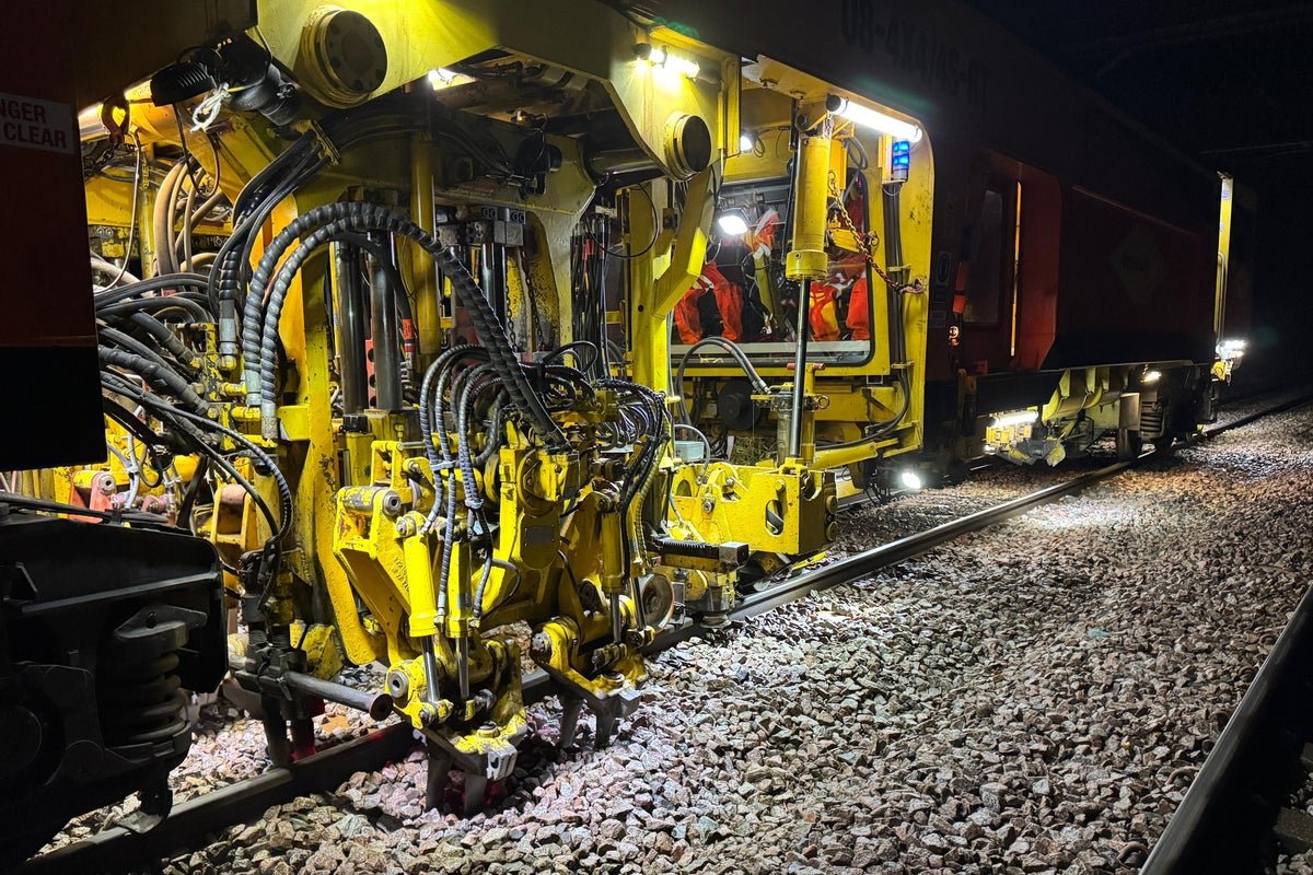 Dried-out clay from heatwaves causes rail disruption in Essex and east London