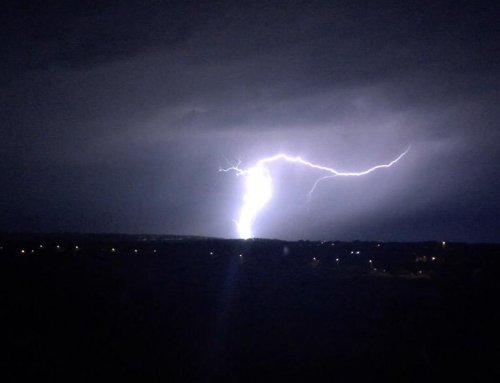 UK weather: Ten-hour thunderstorm warning with risk of lightning strikes today