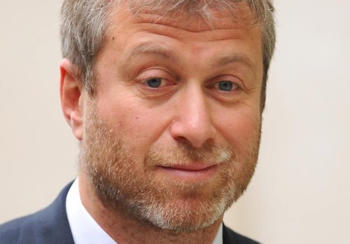 Chelsea sale: Government accuse Roman Abramovich of putting takeover in doubt with demands