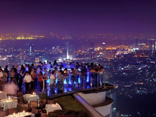 21 bars with the world's most incredible views