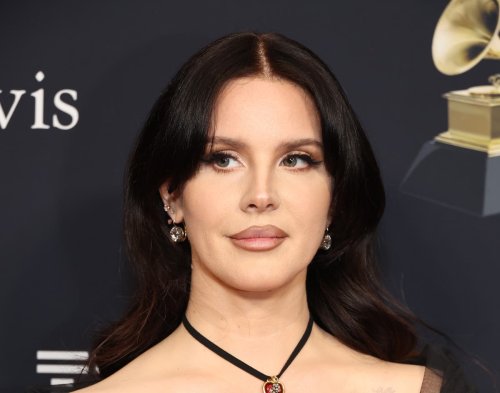 Lana Del Rey calls out ex-tour manager for quitting days before Coachella headline set