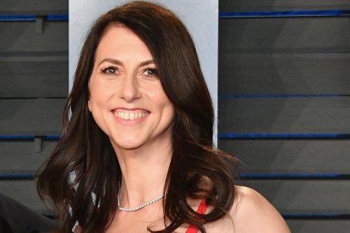 Ex-wife of Amazon boss Jeff Bezos donated one third of US megagift donations last year all on her own | Flipboard