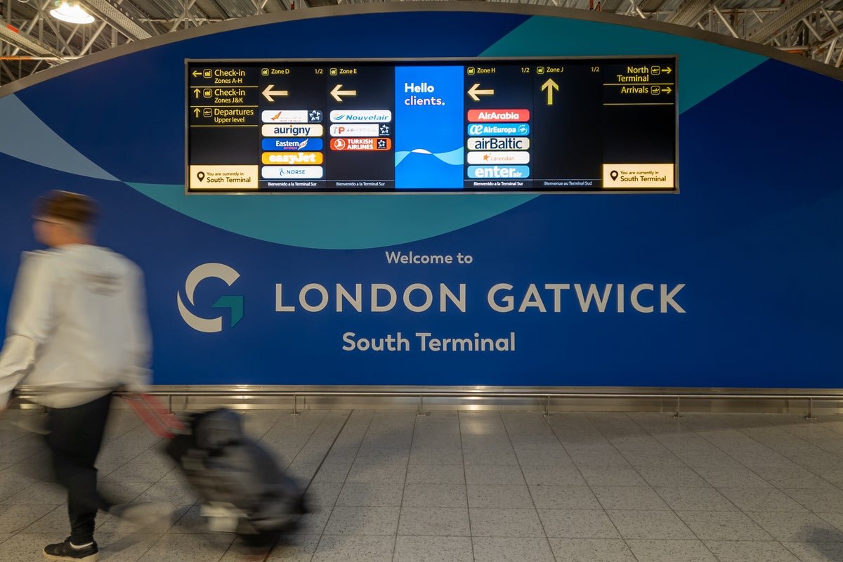 Gatwick airport chaos as nine flights emit emergency signals after runway blocked