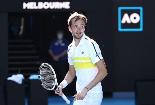 Daniil Medvedev dominates compatriot Andrey Rublev to advance to semi-finals