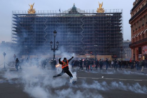 Protests made King’s state visit to France impossible, says ex-Paris diplomat