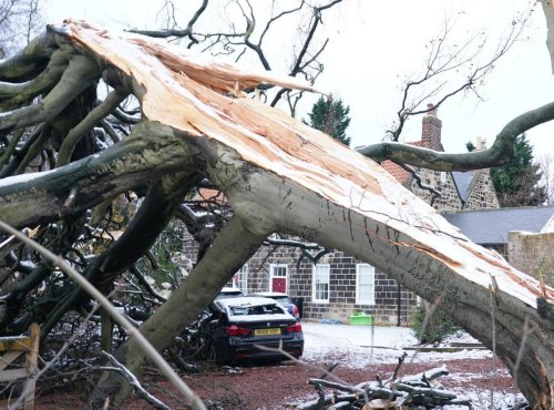Storm Arwen: Births and deaths by torchlight as power cuts continue into seventh day