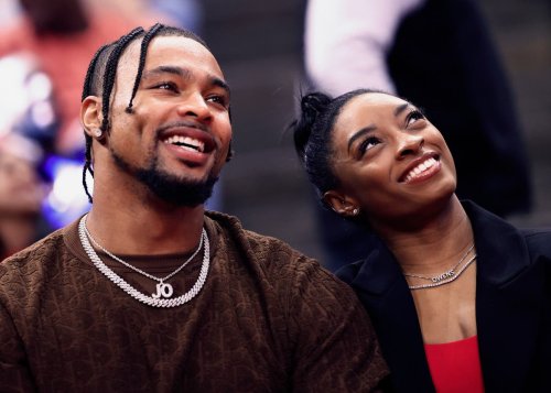Simone Biles defends husband Jonathan Owens after viral remarks about relationship