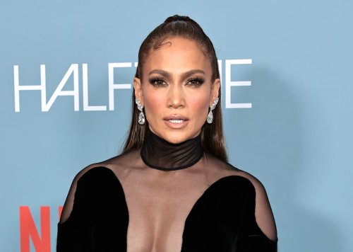 Jennifer Lopez urges Britney Spears to ‘stay strong’ after pop star quoted her in post