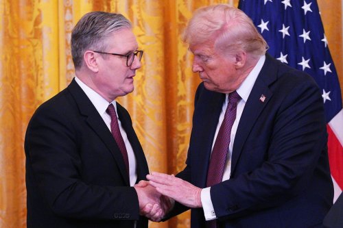 Starmer urges free trade in first call with Trump after UK hit by sweeping US tariffs