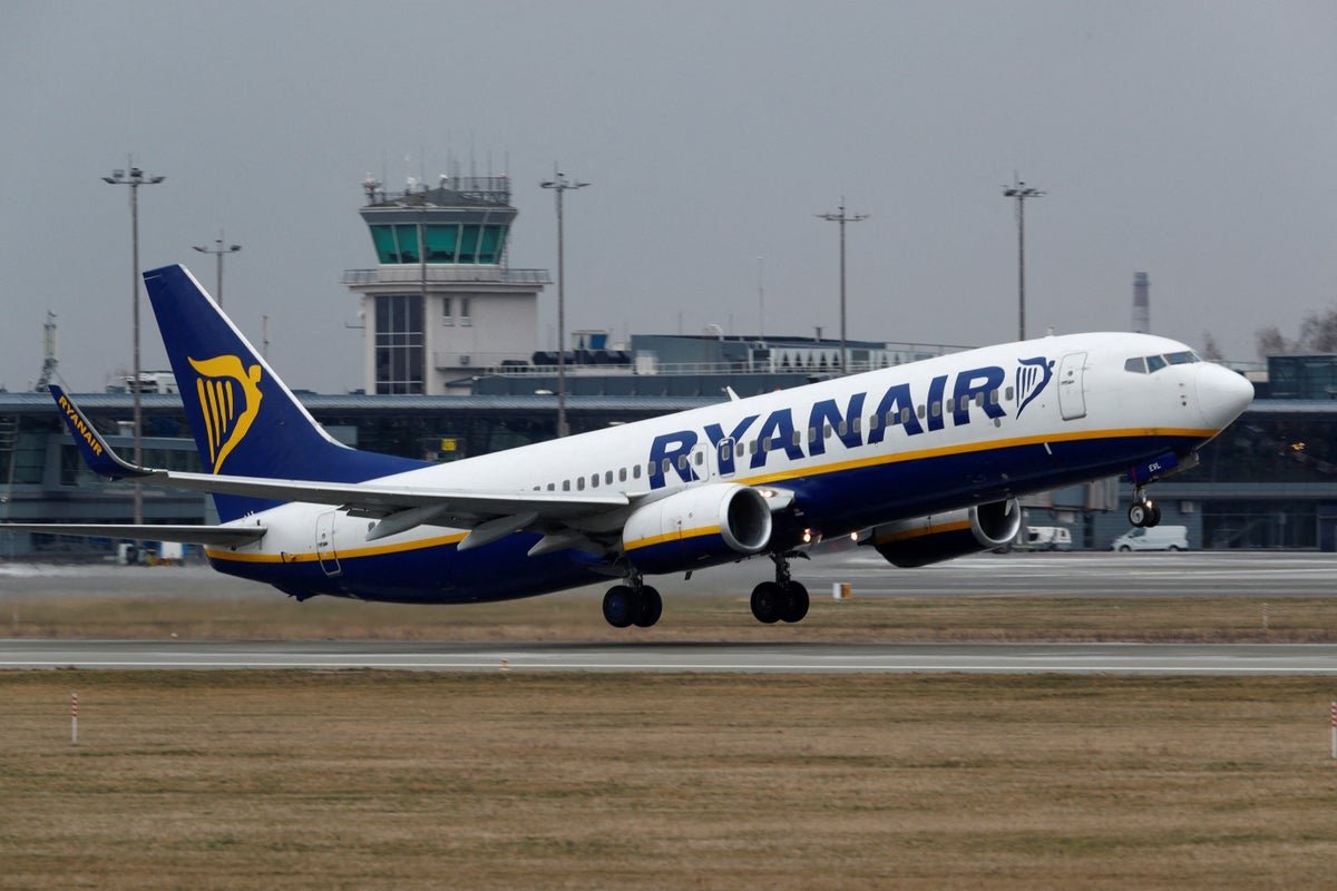 Ryanair flight declared mayday after coming within 10 minutes of running out of fuel