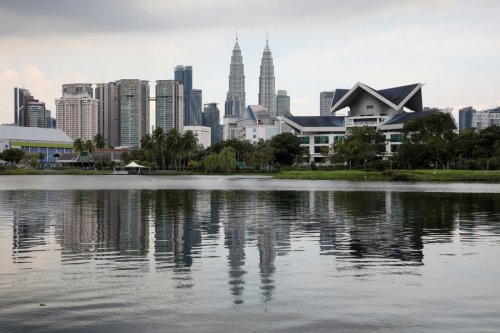 Chinese tourist couple’s Malaysia diving trip takes tragic turn after man drowns in front of wife