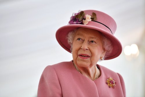 Queen London Bridge Down What Happens Now The Monarch Has Died Flipboard