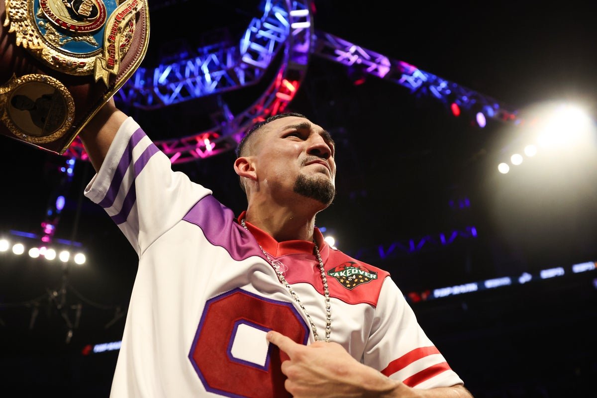 When is Teofimo Lopez vs Arnold Barboza Jr? Start time and how to watch fight on TV