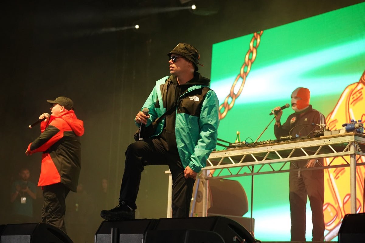 Kneecap lead Coachella crowd in anti-Margaret Thatcher chant