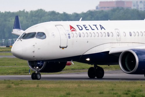 Delta flight plunged 27,000 feet in just 10 minutes after pressurization issue forced emergency landing