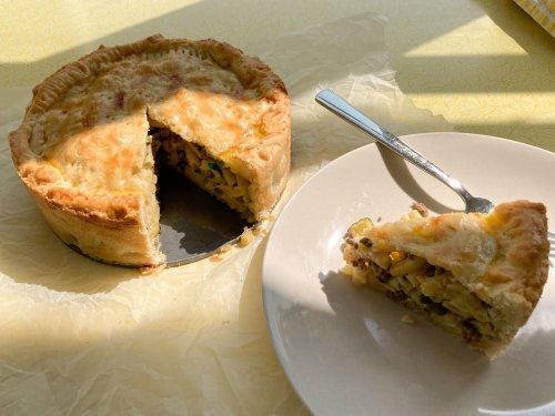 Pasta... in a pie? Say no more